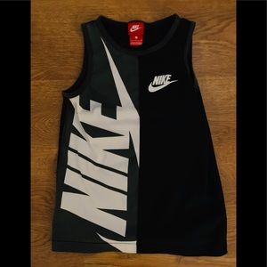 Nike Boy’s size small tank top . Good condition